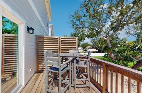 Morehead City House | Beaufort Villas - A&B Duplex