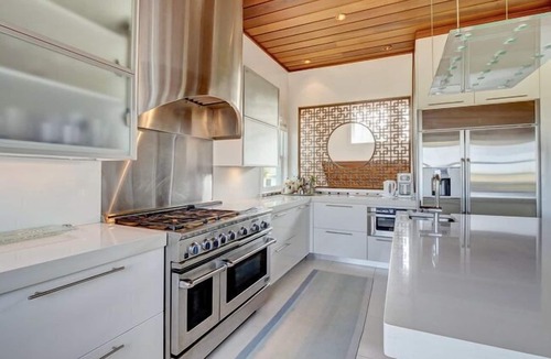 Bald Head Island House | Beauitful marsh front, six bedroom home with infinity pool with hot tub.
