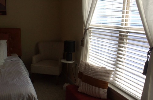 Umstead Apartment | Beautiful 1br w/ gym and pool access