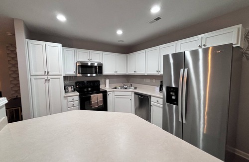 Huntersville House | Beautiful 2-King Beds home with Garage in Charlotte