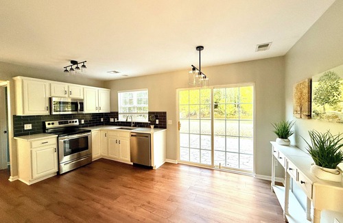 Provincetowne House | Beautiful 3BR Retreat in the Heart of Ballantyne – Near Uptown & CLT Airport