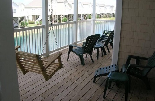 Ocean Isle Beach Condo | Beautiful 4 BR Oib Condo with Beachfront Pool!