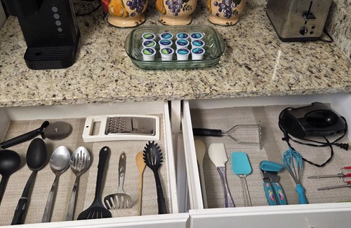 Evans House | Beautiful 4BR/3BA Fully Furnished Home in Quiet Neighborhood