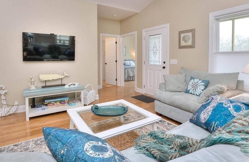 Tranquil Harbour House | Beautiful-4BR/3BA Home w/ Foosball,Air Hockey,Golf Cart Rental,Bicycles,Sleeps10