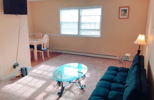 Greensboro Apartment | Beautiful apartment perfect for long term stays!