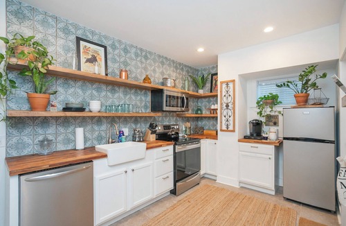 Woodbine House | Beautiful Basement Home Downtown Nashville area