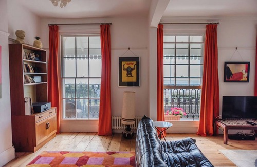 St Leonards-On-Sea House | Beautiful Beachfront Townhouse