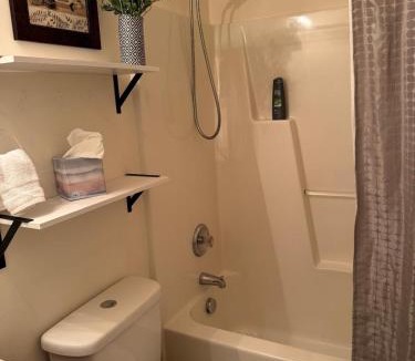 Charlotte House | Beautiful Bed and Bath in Charlotte