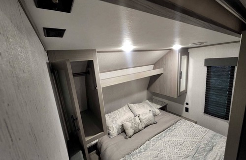 Rutherfordton RV Rental | Beautiful Camper on quiet lot in the foothills of Western NC