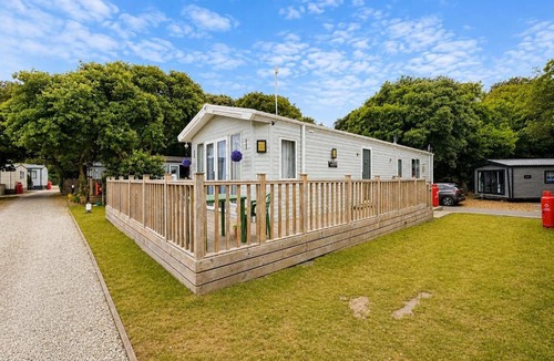 Corton House | Beautiful Caravan With Decking At Azure Seas Ref 32060Az