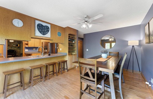 Candler House | Beautiful creek side mountain home. 10 Min to Downtown!