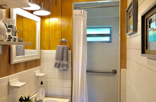 Franklin Other | Beautiful, Easy Access Farmhouse with attention to Detail and Spectacular Views