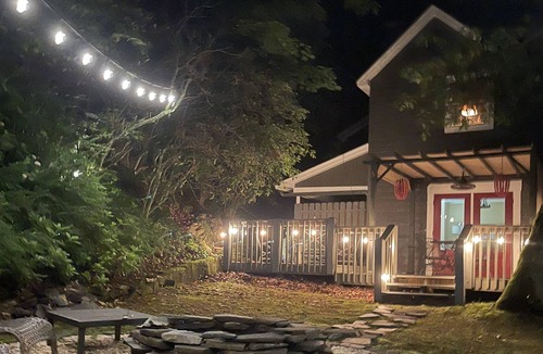 Vilas House | Beautiful Historic Farmhouse Style Cottage min. to Downtown Boone, Watauga River