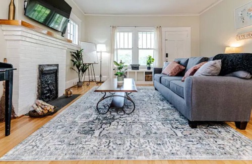 Aberdeen House | Beautiful Historical Downtown Home