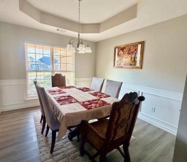 Grovetown House | Beautiful home,10 miles from Masters golf course!