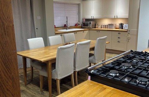 Birdham House | Beautiful home in Birdham, minutes to the beach