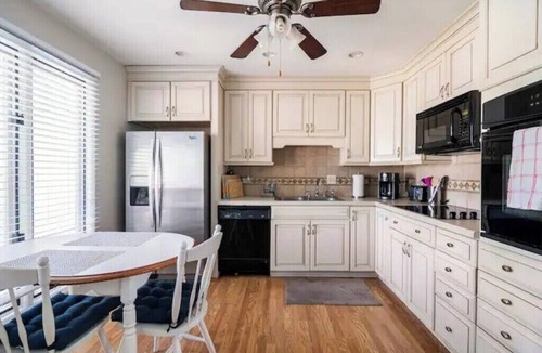 Charlotte House | Beautiful large home close to everything