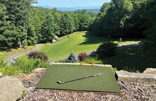 Laurel Park House | Beautiful Long Range Mountain Views, Minutes from Downtown Hendersonville, NC