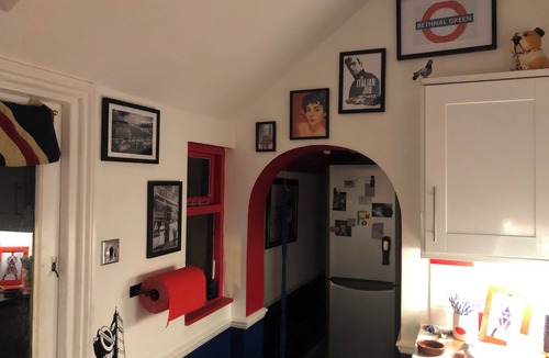 Thaxted House | Beautiful Medieval Town House with original beams, log fires & quirky interiors
