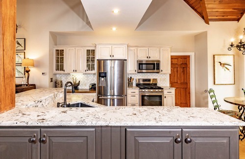 Lake Toxaway House | Beautiful Mountain home in Lake Toxaway Estates