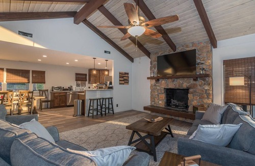 Roaring Gap House | Beautiful Mountain Getaway - Best Deck in the Mountains.