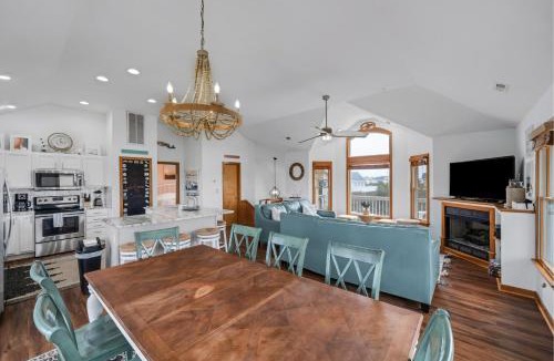 Whalehead Beach House | Beautiful OBX Home w, Pristine Views cottage