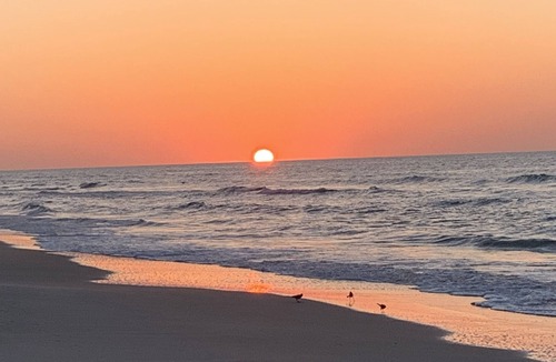 North Topsail Beach House | Beautiful relaxing place at the beach six houses from the beach and on the sound