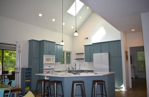 Pine Knoll Shores House | Beautiful Sound Side Home w/Private Beach Access (Hawthorne Haven)