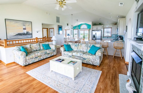 South Nags Head House | Beautiful & Spacious Oceanfront Nags Head Home