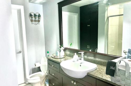 First Ward Apartment | Beautiful Uptown Adventure Apartment
