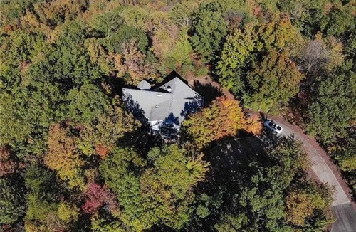 Boomer House | Beautiful views from every room in this spacious, secluded home with fast wifi