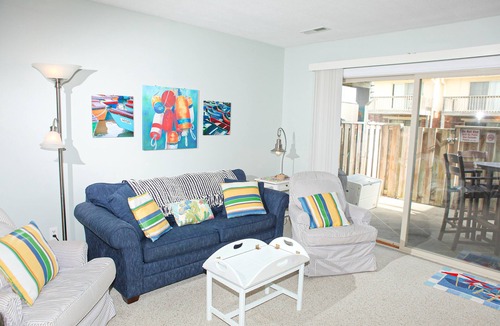 Pine Knoll Shores Condo | Beautifully Decorated Condo with Private Balcony, Free WiFi, Shared Pool, W/D