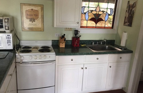 Roxboro Villa | Beautifully Furnished Villa