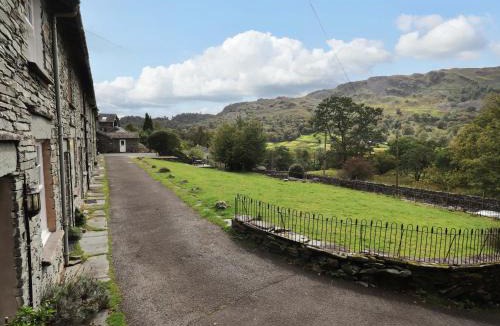 Chapel Stile House | Beck Steps