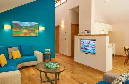 Beddgelert Cabin | Beddgelert Golden Oak - Fresh Design, Beddgelert