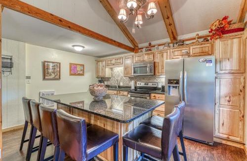 Sugar Mountain Apartment | Bee Branch 24