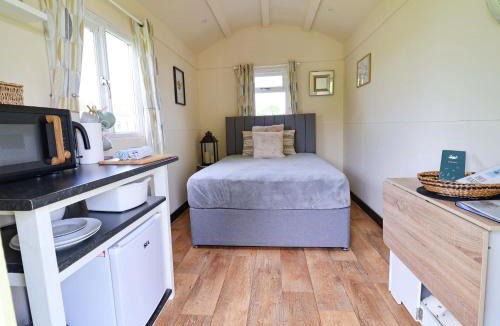 Loppington House | Bee Happy