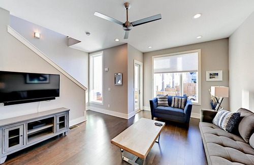 Historic Waverly House | Beech Ave Townhouse