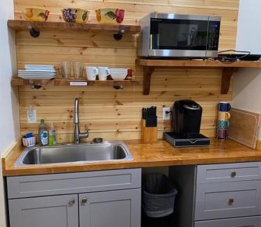 Black Mountain Ski Chalet | Beech Creek Cabin, lower unit, Black Mountain