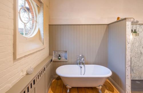 Sudbury House | Belchamp Hall Stables