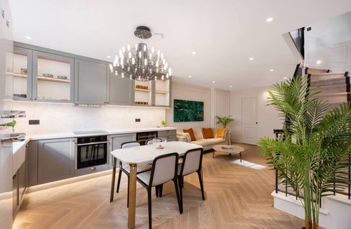 Belgravia House | Belgravia 4-Bed House with Private Garden