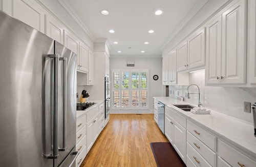 Terrell House | Bella Vista by Socharm | Lakefront Getaway