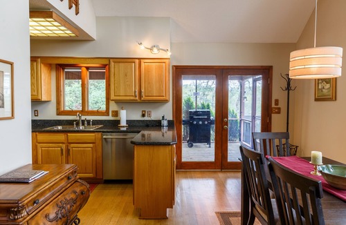 Pisgah Forest House | Best of All Worlds Breathtaking Views Impeccably Clean Winter Rates