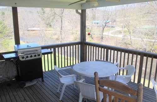 Franklin House | Best of Smokies - Riverfront, Waterfalls, Unforgetable - Got It All - DEAL!