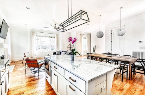 Buena Vista House | ★Best Views in Downtown★Stunning design, rooftop, near BROADWAY - 8 beds