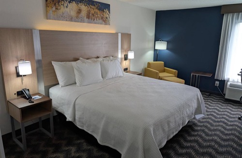 Greensboro Hotel | Best Western Greensboro Coliseum Inn
