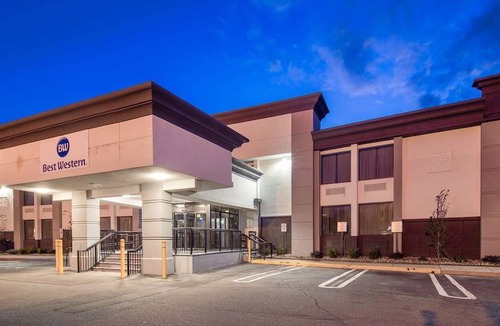 Paramus Hotel | Best Western Paramus Hotel & Suites