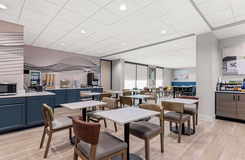 Charlotte Hotel | Best Western Plus Lower South End