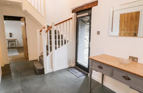 Llanfair House | Beudy Bach