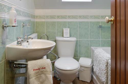 Llanfair House | Beudy Hen